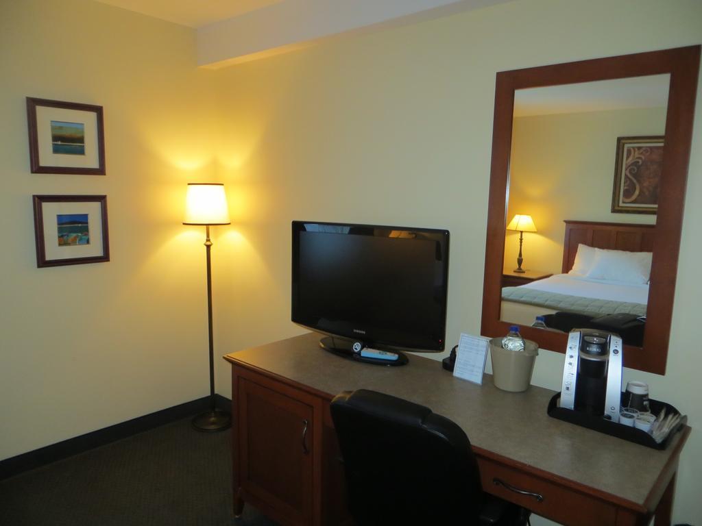 Hotel St-Bernard Saint-Bernard-de-Lacolle Chambre photo