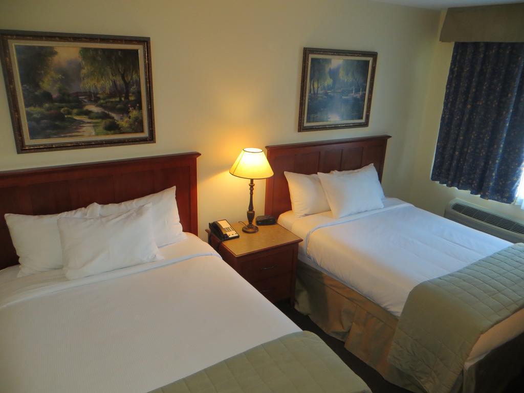 Hotel St-Bernard Saint-Bernard-de-Lacolle Chambre photo