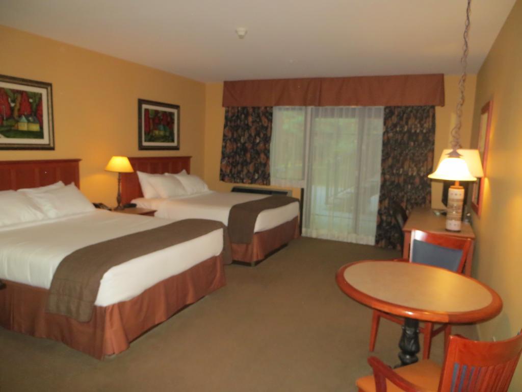Hotel St-Bernard Saint-Bernard-de-Lacolle Chambre photo